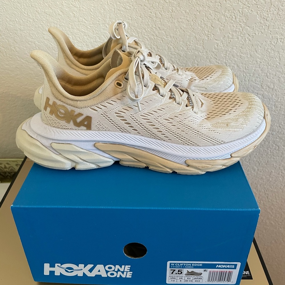Hoka Clifton Edge size 7.5